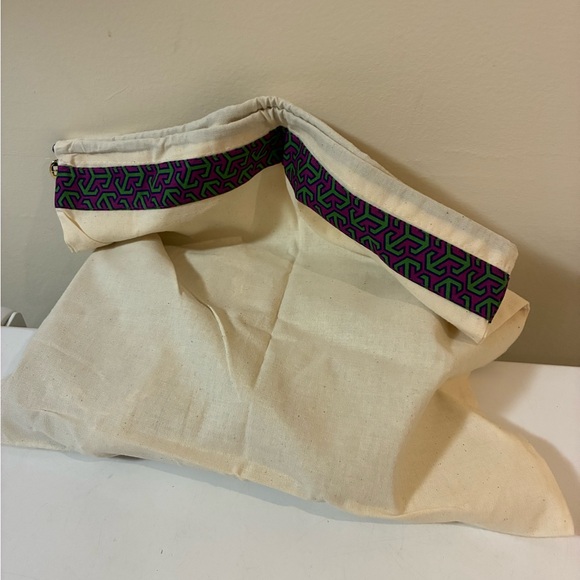 Tory Burch Carson Tan Convertible Crossbody Bag with Gold Chain - Picture 6 of 7